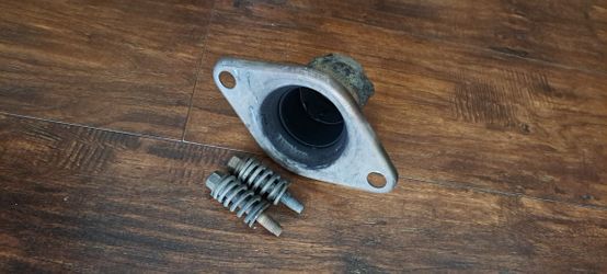 04-09 Prius Exhaust Flange