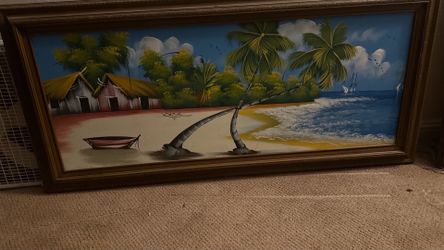 3 nice pictures in nice frames.