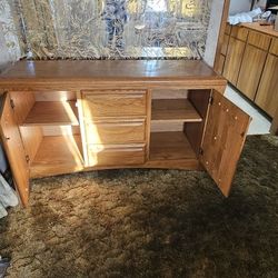 Oak Barn Consul/Hutch Solid Oak Excellent Condition , No Scratches Or Dents