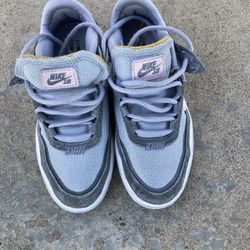 Girl Nike Size 3.5