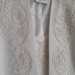 Lady's  White Dressy Suit
