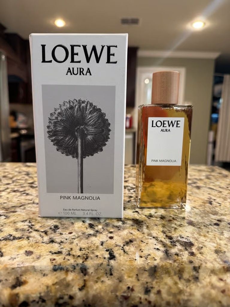 Loewe - Pink Magnolia