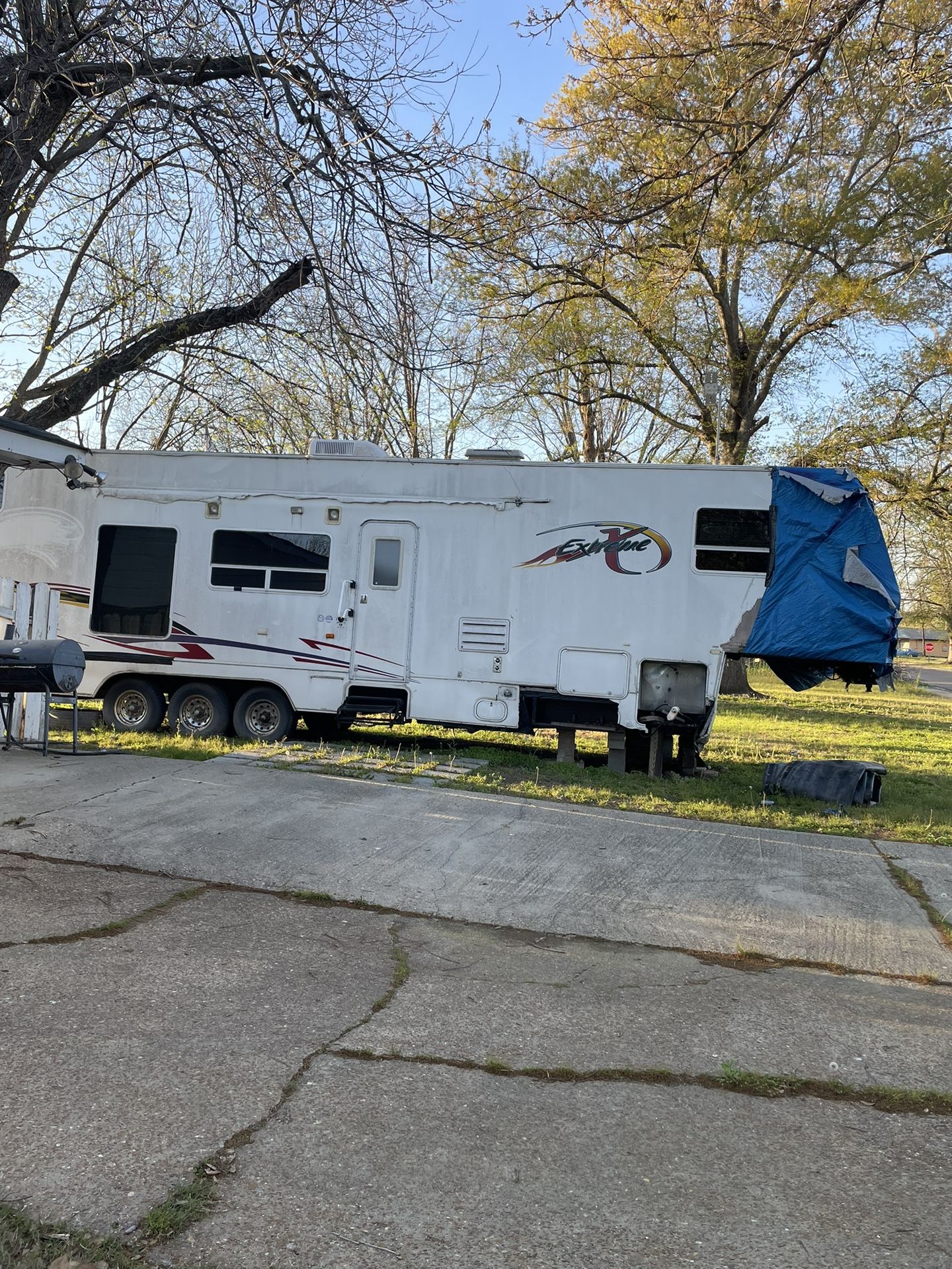 2005 Extreme Fifth Wheel RV