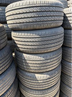 215 50 17 Bridgestone I sell this Seth of tires with 80% life the 4
