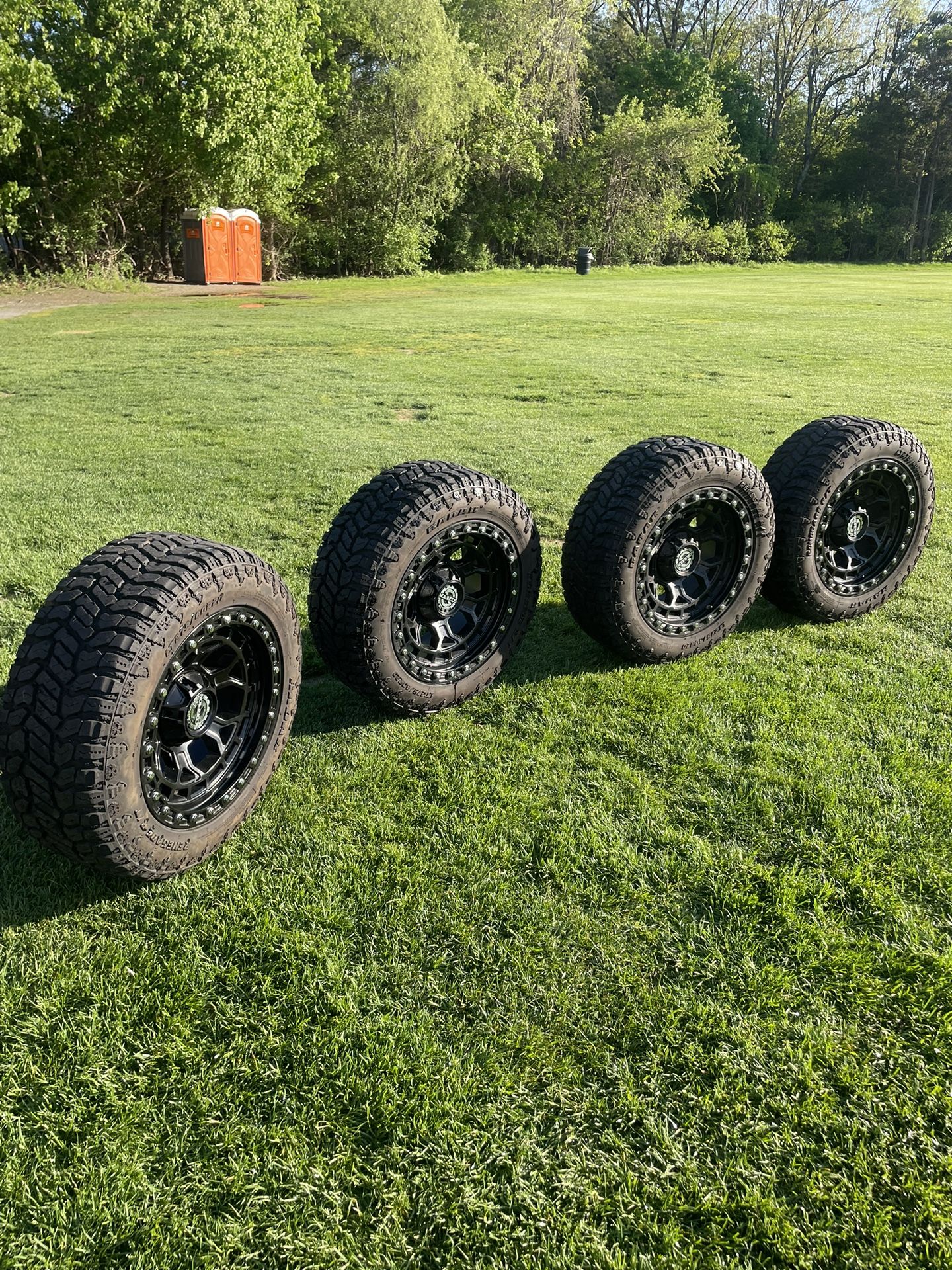 4 Radar Renegade Rt Tires 275 60 20 - 20x10 and Scorpion Nomad Wheels FULL SET