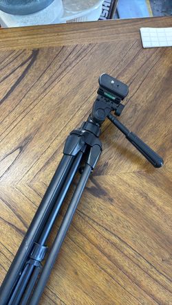Sunpak 5858DLX Camera Stand
