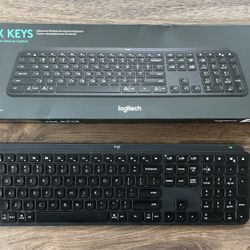 Logitech MX Keys advanced wireless illuminated Keyboard