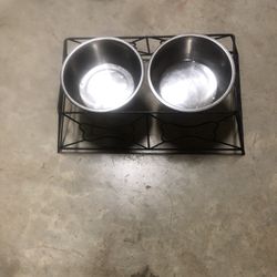 Bowl Holder With 2 SS Bowls 