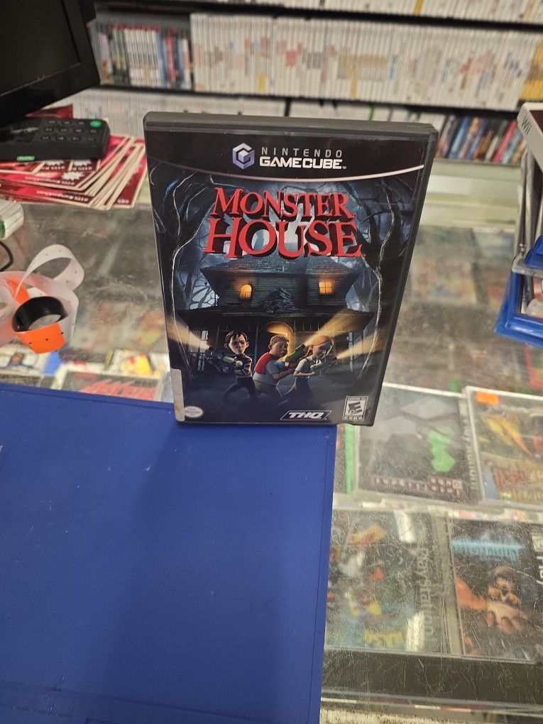 Monster House Nintendo GameCube - CIB Complete Clean Disc & Manual - TESTED