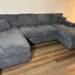 Sectional Set