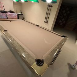 Pool Table 9 Ft 