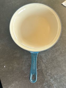 🔥 Le Creuset Enameled Cast Iron Shallow Fry Pan, 9.75” 🔥