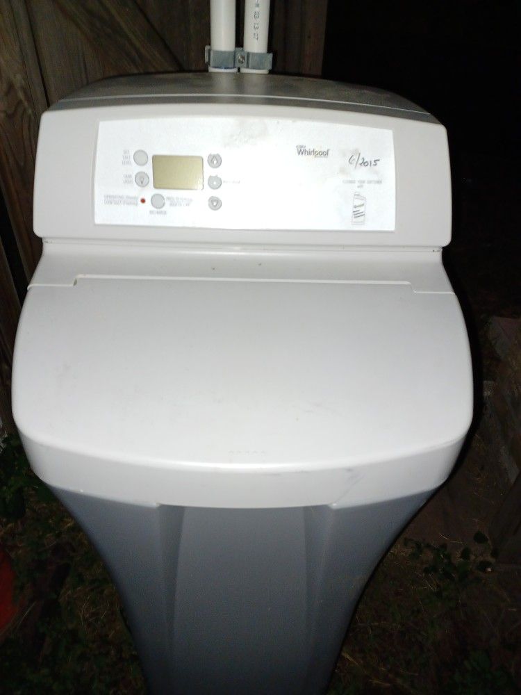 Whirlpool 30000 Gallon Water Softener for Sale in Houston, TX OfferUp