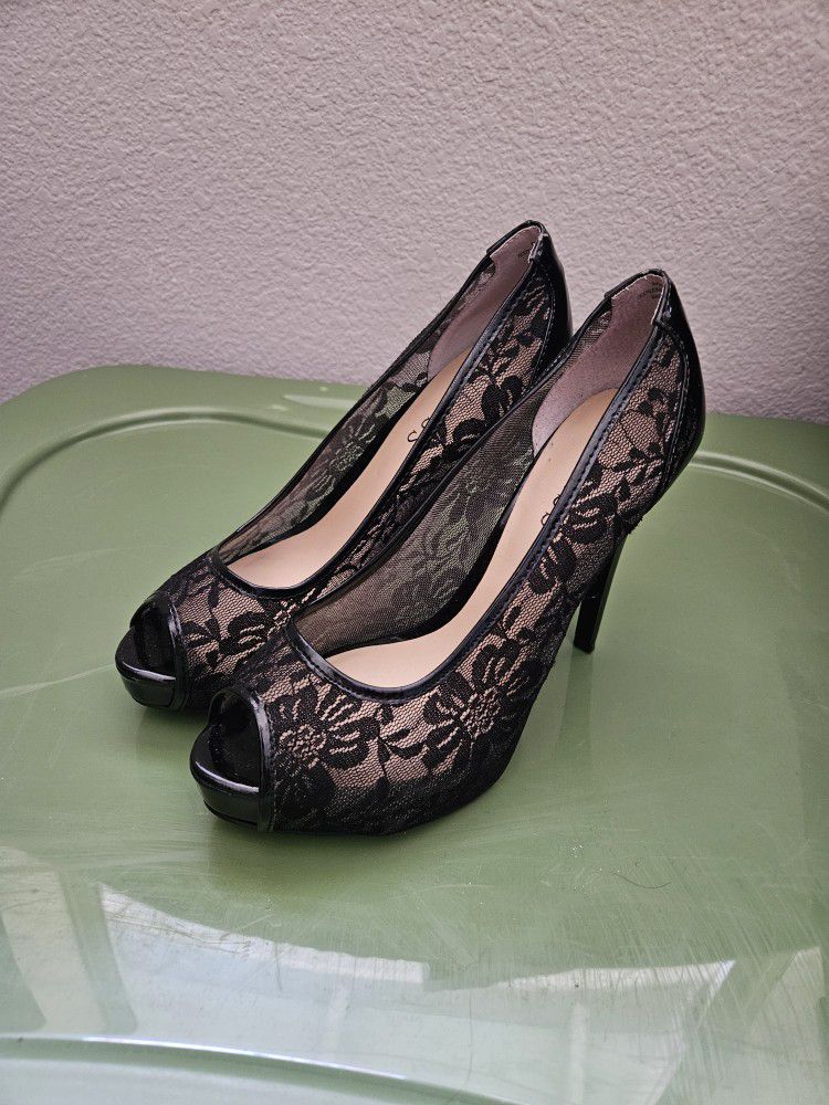 Guess Heels Size 6.5M