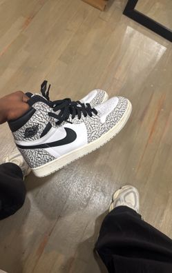 NIKE Air Jordan 1 Retro High OG Elephant Print