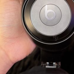 Beats Studio Pro w/ Case + Cord – Great Condition 🔊🔥