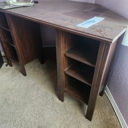 Corner Desk