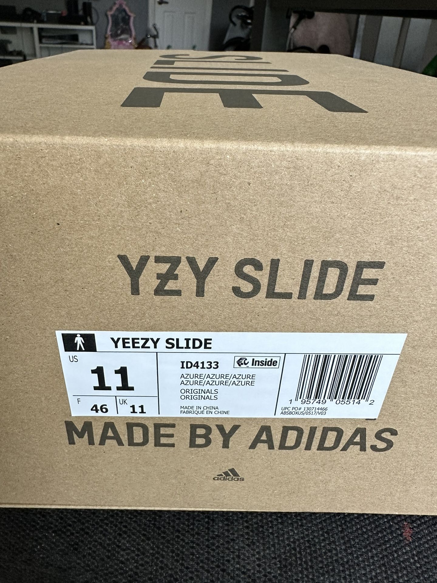 Adidas Yeezy Slide