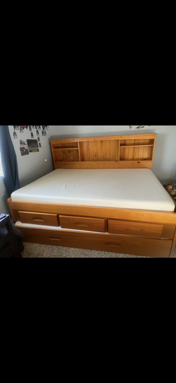Trundle Bed Full with twin pull out bed/storage
