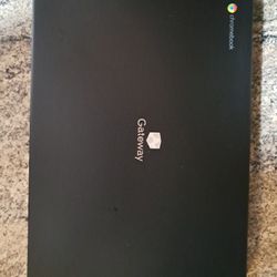 15.6 Inch Gateway Chromebook Like Brand New