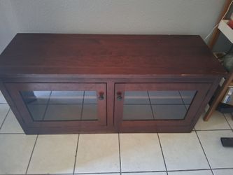 Entertainment center