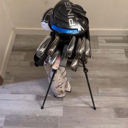 Taylor Made Golf Clubs Set 