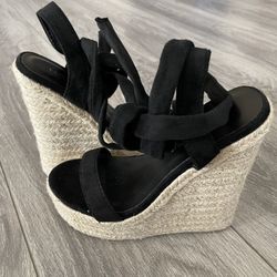 Black Wedges 