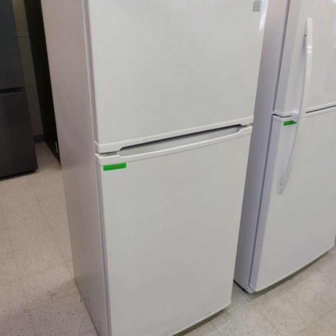 KENMORE TOP MOUNT 18 CB FT APARTMENT SIZE ITEM