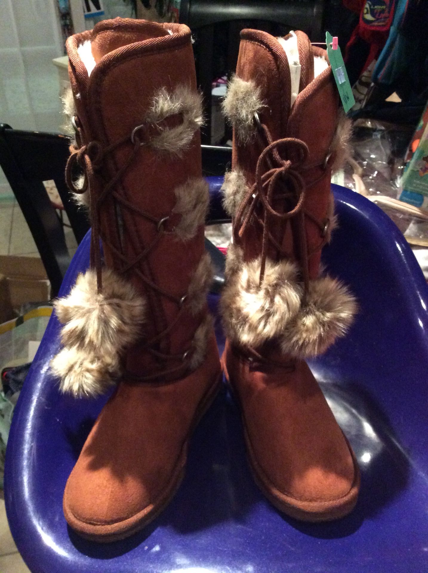 Like UGG, Lace-Up Furry Boots - NEW, Size 7