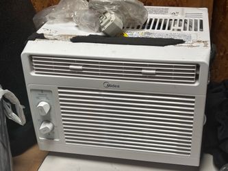 Midea Window a/c unit