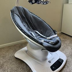 Mamaroo 4moms Multi-Motion Baby Swing
