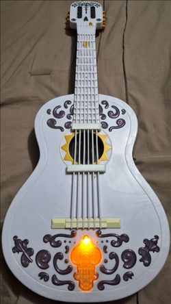Disney's Pixar Coco toy guitar 🎸