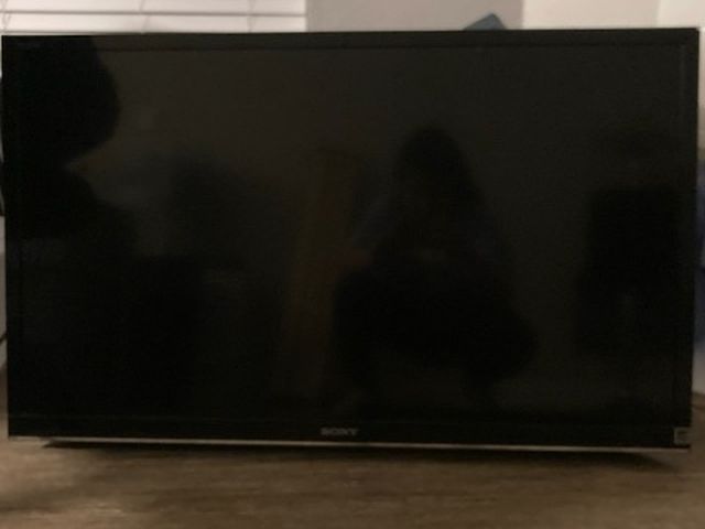 42 Inch Sony Tv,don't Have The Stand Or Wall Mount