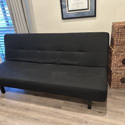 Black Futon