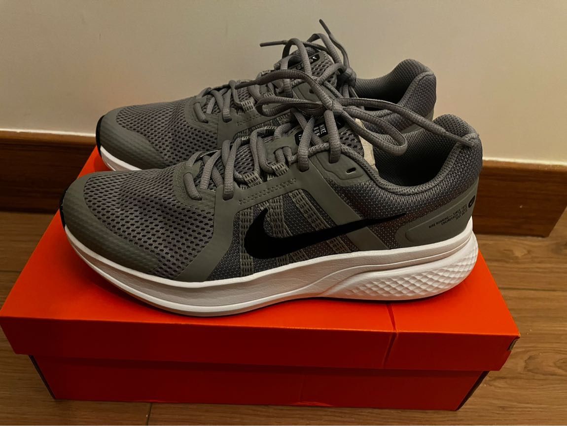 Nike Run Swift 2 - Size 9 - Like New