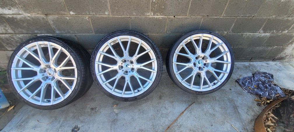 22 inch forgiato rims