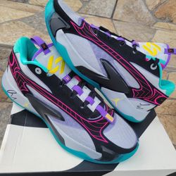 Luka Doncic Autographed Signed Shoes PSA