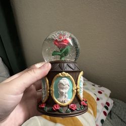Disney beauty And The Beast Snow Globe