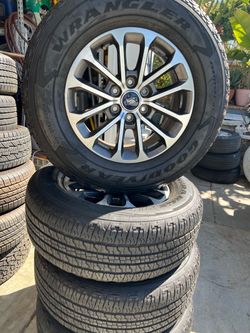 Ford / F150 wheels and tires