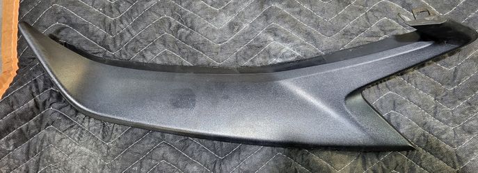 2019-2021 Camaro Passenger Side Headlight Trim Panel Bezel Gm# 84112272