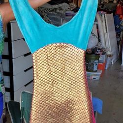 Mermaid Tail Halloween Costume / Cola De Sirena Disfraz