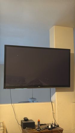 LG 55” Plasma TV – Great Picture – Remote Included – $200 OBO
