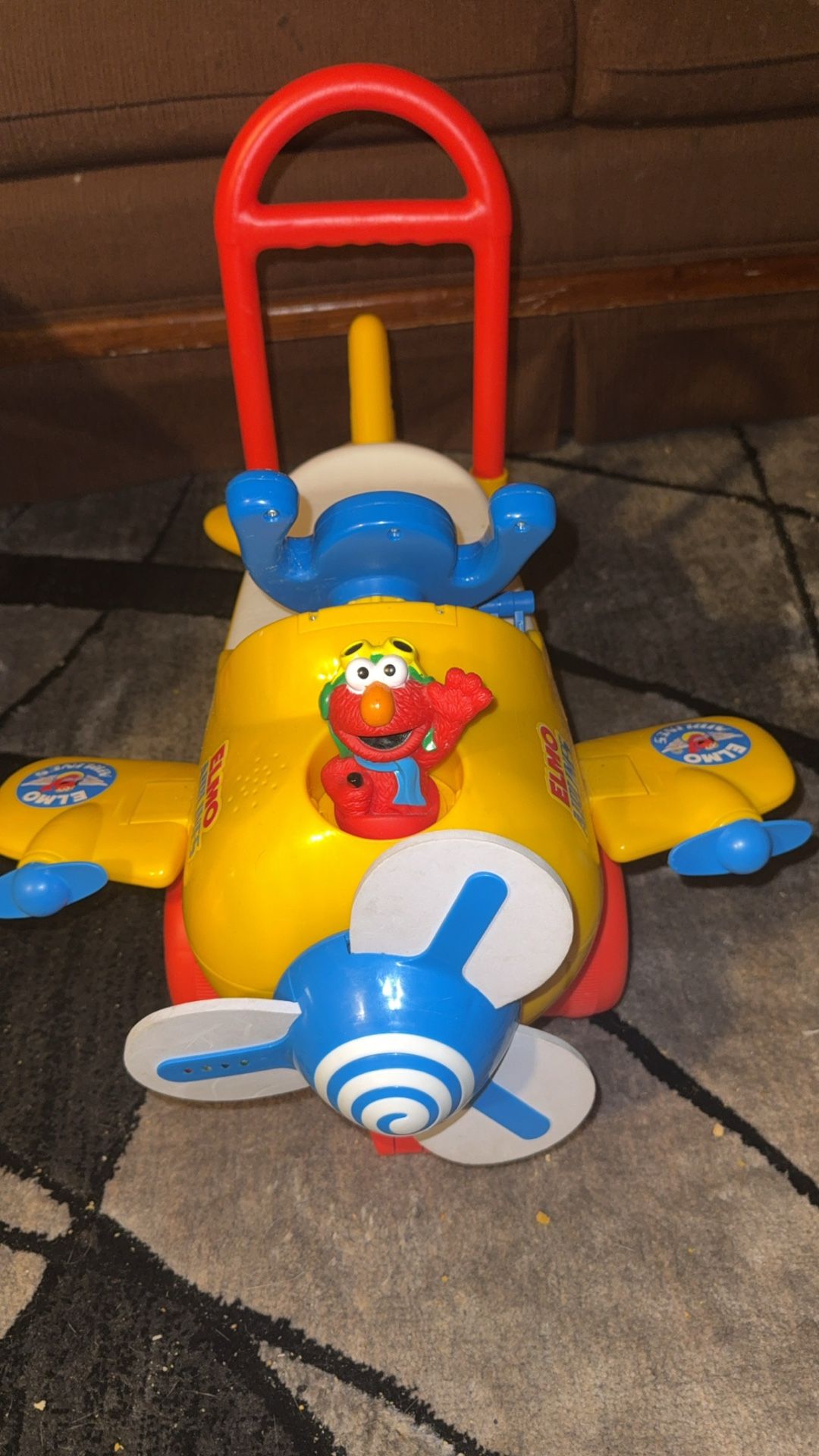 Elmo Plane