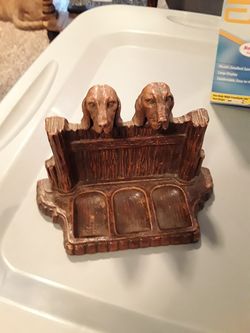 VINTAGE PIPE HOLDER