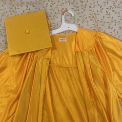 Pre k Sized Graduation Cap and Gown 33”