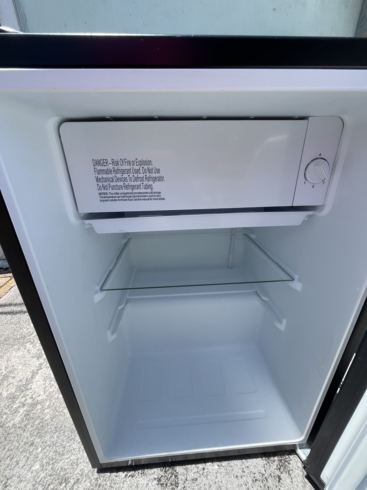 galanz mini fridge
