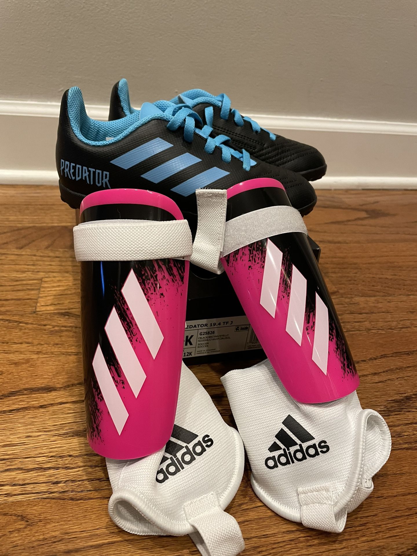 Soccer Shoes New, Size 12.5 Adidas 