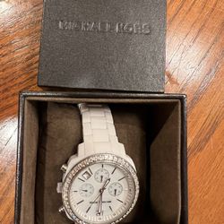 Female Watch Michael kors ..
