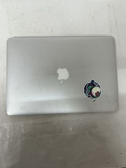 2017 Apple MacBook Air 13.3" i5 1.8GHz 8GB RAM 128GB SSD Silver A1466 (46710)