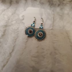 Earrings 1A